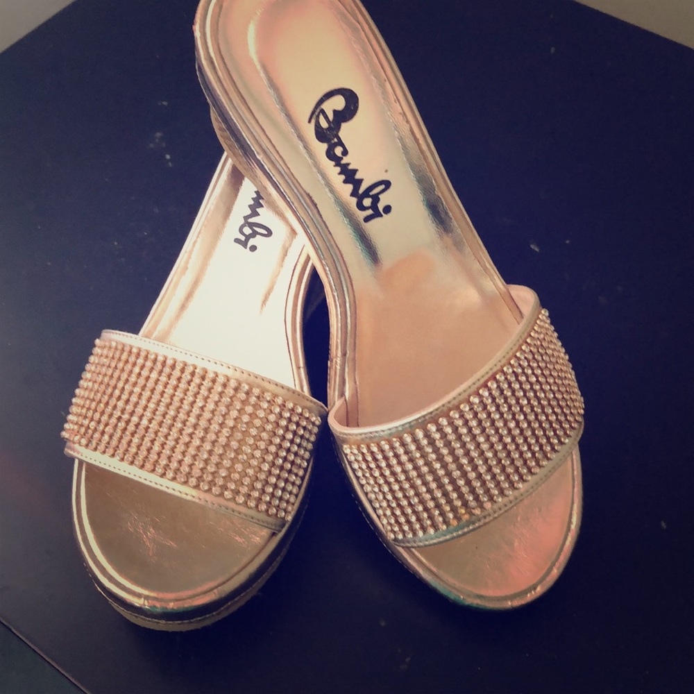 Ladies sandals